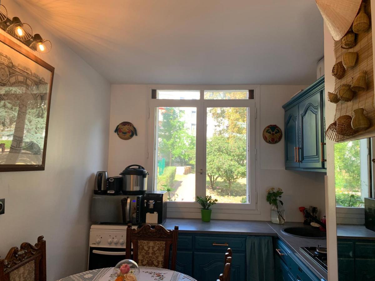 Charmant Room Chez Nous Bus Direct Orly Ablon-sur-Seine Exterior foto