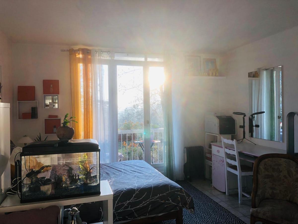 Charmant Room Chez Nous Bus Direct Orly Ablon-sur-Seine Exterior foto